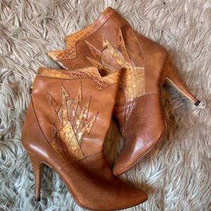 Vintage 1980s disco rock star gold leather ankle boots